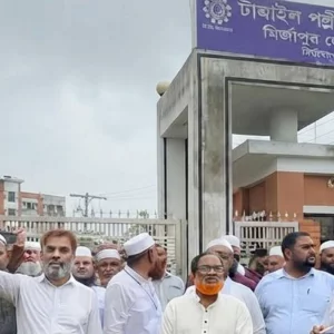 টাঙ্গাইলে নিরবচ্ছিন্ন বিদ্যুতের দাবিতে জামায়াত-এনসিপির সড়ক অবরোধ