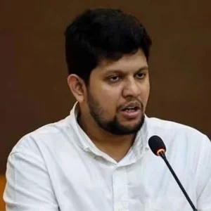ঢাবিতে অনার্স প্রোগ্রাম বন্ধের বিষয়ে ভাবতে হবে: মাহফুজ আলম