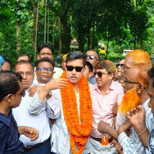 পদত্যাগের এক মাস পর রাঙ্গামাটিতে সাবেক মন্ত্রী দীপেন দেওয়ানকে সংবর্ধনা