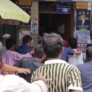 নারায়ণগঞ্জে পুলিশ হেফাজতে থাকা হত্যা মামলার আসামির ওপর হামলা