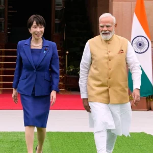 জাপানের প্রধানমন্ত্রীকে ‘ছোট বোন’ বানালেন মোদি