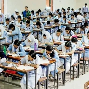 প্রথম দিনে এইচএসসিতে অনুপস্থিত ২৪৭৮৪ শিক্ষার্থী, বহিষ্কার ৭