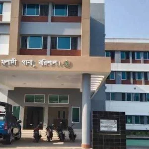 বরিশালে গ্রেপ্তার আওয়ামী লীগ কর্মীকে ছিনিয়ে নিল জনতা