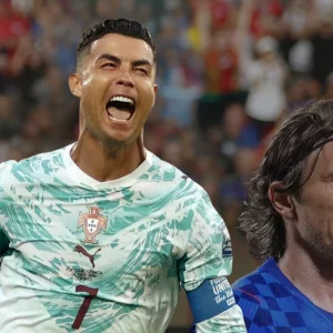 মহানাটকীয়তার ম্যাচে  রোনালদোর হাসি, মদরিচের বিদায়