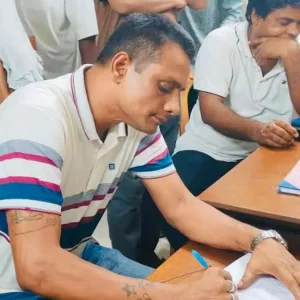 মুচলেকা দিয়ে ছাড়া পেলেন ছাত্রীদের গোপনে ছবি তোলা যুবদলের সাবেক নেতা