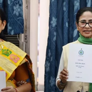 তৃণমূলে বড় ধাক্কা, সব পদ ছাড়লেন রাজ্য সভাপতি