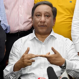 পাপনের একযুগের ‘অন্তহীন’ দুর্নীতির জট খুলছে দুদক