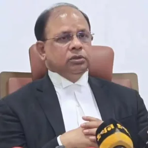 কার্যক্রম নিষিদ্ধ আওয়ামী লীগের সভাপতি শেখ হাসিনার দেশে ফিরতে কোনো আইনি বাধা নেই: চিফ প্রসিকিউটর
