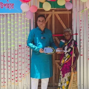 ভিক্ষা করে নির্বাচনী তহবিলে দিয়েছিলেন ৭০ টাকা, সেই বৃদ্ধা পেলেন নতুন ঘর