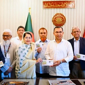 ‘উন্নত পল্লী সমৃদ্ধ দেশ, সবার আগে বাংলাদেশ’ স্মারকে ডাক টিকিট উদ্বোধন