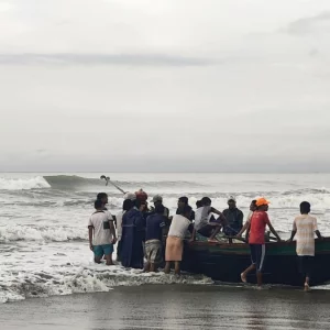 সেন্টমার্টিন রুটে ট্রলার চলাচল বন্ধ, অনিশ্চয়তায় এইচএসসি পরীক্ষার্থীরা