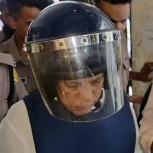 বঙ্গবাজারে অগ্নিসংযোগের মামলায় আওয়ামী লীগের সাবেক এমপি গ্রেপ্তার