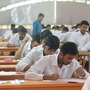 এইচএসসিতে তৃতীয় দিনে বহিষ্কার ৪৮, অনুপস্থিত ৩৩ হাজারের বেশি