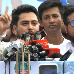 স্বরাষ্ট্রমন্ত্রী নিজ জেলায় মাদক বন্ধ করতে পারে না, সারাদেশে কীভাবে করবে?