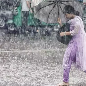 চার বিভাগে অতি ভারী বৃষ্টির পূর্বাভাস, চট্টগ্রামে ভূমিধসের আশঙ্কা