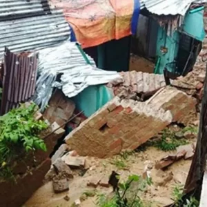 চট্টগ্রামে দেওয়াল ধসে যুবকের মৃত্যু, আহত ৩