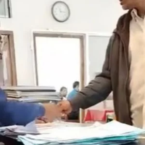 রাজবাড়ীতে পুলিশের ‘ঘুষ’ নেওয়ার ভিডিও ভাইরাল, তদন্ত কমিটি গঠন