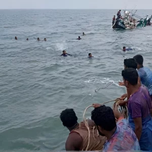 বৈরী আবহাওয়ায় গভীর সাগরে তিন ট্রলারডুবি, নিখোঁজ ১৩ জেলে