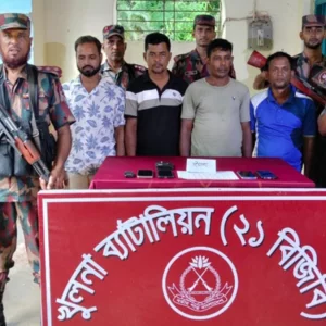 সীমান্তে দুই ইউপি সদস্যসহ ৪ মাদক কারবারি ইয়াবাসহ আটক