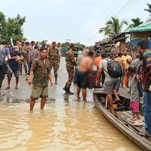 সেনাবাহিনীর সহায়তায় সাজেক থেকে ফিরলো আটকে পড়া ১৫০ পর্যটক