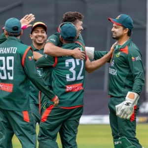 জিম্বাবুয়ের কাছে সিরিজ হারের পর শাস্তি পেলো বাংলাদেশ