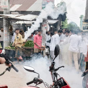 নকল করতে না দেওয়ায় পরীক্ষার্থী-পুলিশ সংঘর্ষ, ১০০ জনের বিরুদ্ধে মামলা
