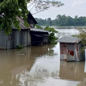 পাহাড়ি ঢলে আখাউড়ায় তলিয়ে গেছে ভারতীয় সীমান্তবর্তী এলাকা