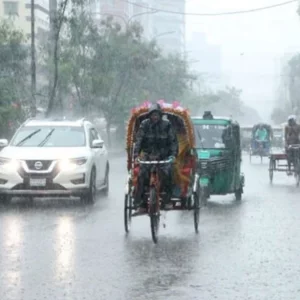 ঢাকায় আজও ভারী বৃষ্টি, সারা দেশে ঝড়ের আশঙ্কা