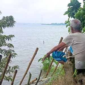 ‘১০ বছরে ভাঙতে ভাঙতে সবই গেছে নদীতে’