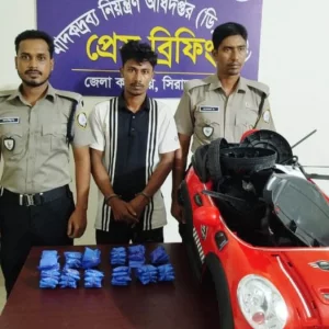 সিরাজগঞ্জে খেলনা গাড়িতে থেকে ১২ হাজার ইয়াবা উদ্ধার, আটক ১