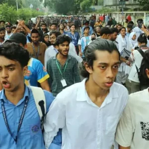 সায়েন্সল্যাব থেকে সচিবালয়ের পথে এইচএসসি পরীক্ষার্থীদের লংমার্চ