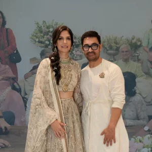 আমির খানের বিয়ে অবৈধ বলে ফতোয়া জারি