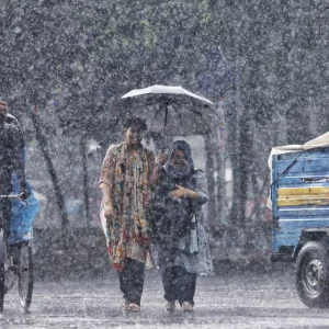 সাগরে আবার লঘুচাপের সম্ভাবনা, আগামীকাল থেকে বাড়তে পারে বৃষ্টি