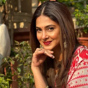 ১২ বছর পর আবারও বিয়ের পিঁড়িতে জেনিফার উইঙ্গেট