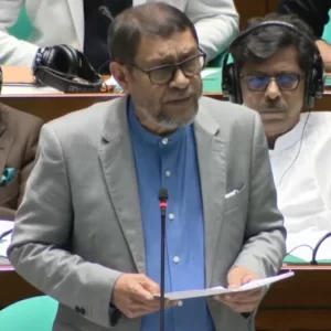 ডেঙ্গু মোকাবিলায় পায়জামা ও লম্বা করে লুঙ্গি পরার পরামর্শ স্বাস্থ্যমন্ত্রীর