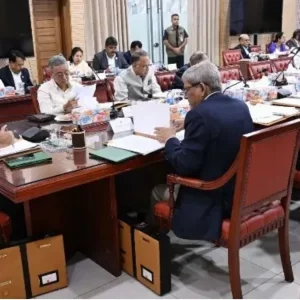 প্রধানমন্ত্রীর সভাপতিত্বে মন্ত্রিপরিষদ বৈঠক চলছে
