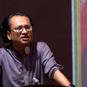 কিছু পাওয়ার আশায় বুলেটের সামনে বুক পাতেননি জুলাইযোদ্ধারা: তথ্য উপদেষ্টা