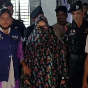 ২ মাসের শিশুর পা মুচড়ে দেওয়ার ঘটনায় অভিযুক্ত চাচি গ্রেপ্তার