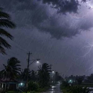 দুপুরের মধ্যে দেশের ৮ জেলায় ঝড়সহ বজ্রবৃষ্টির আভাস