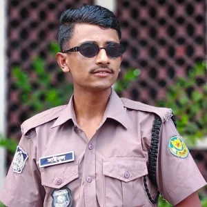 আত্মহত্যার আগে ফেসবুকে পোস্ট ‘একদম ভেঙেচুরে শেষ হয়ে গেলাম’