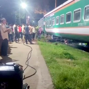 তিন ঘণ্টা পর স্বাভাবিক ময়মনসিংহ-জামালপুর রুটে ট্রেন চলাচল