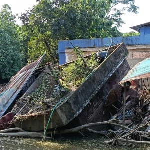 চট্টগ্রামে আকস্মিক বন্যায় লন্ডভন্ড সাতকানিয়া