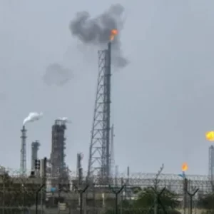 কুয়েতের তেল শোধনাগারে ইরানের ভয়াবহ হামলা, ব্যাপক ক্ষয়ক্ষতি