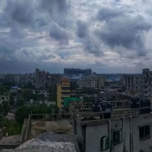 কমছে না ঢাকার ভ্যাপসা গরম, দেশজুড়ে বৃষ্টির পূর্বাভাস