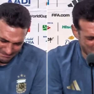 ফাইনাল হারের পর সংবাদ সম্মেলনে কান্নায় ভেঙে পড়লেন স্কালোনি 