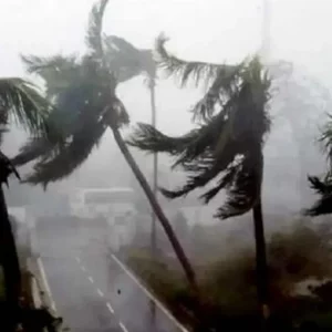 দেশের ১৭ জেলায় ঝড়ের আশঙ্কা, নদী বন্দরে ১ নম্বর নৌ হুঁশিয়ারি