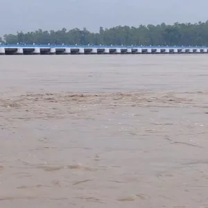 ভারতীয় ঢলে তিস্তার পানি বিপদসীমার ওপরে, খুলে দেওয়া হলো ৪৪ জলকপাট