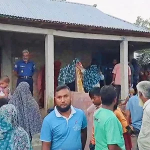 সাত মাসের অন্তঃসত্ত্বা স্ত্রীকে কুপিয়ে হত্যা, স্বামী আটক