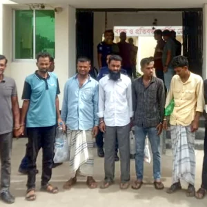 মাদ্রাসায় মাদক সেবনের অভিযোগে পরিচালকসহ ৪ জন আটক