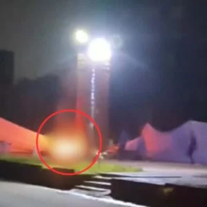 নারায়ণগঞ্জে দেশের প্রথম জুলাই স্মৃতিস্তম্ভে আগুন দিলো দুর্বৃত্তরা
